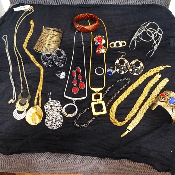 Jewelry - Bracelet Ring Necklace Earring Lot Cuff Bangle Costume Brooch